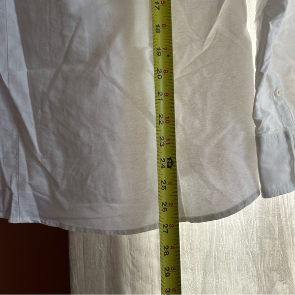 J. Crew Button-up Oxford Shirt In Signature Fit White 100% Cotton NWT Size M - Picture 8 of 8